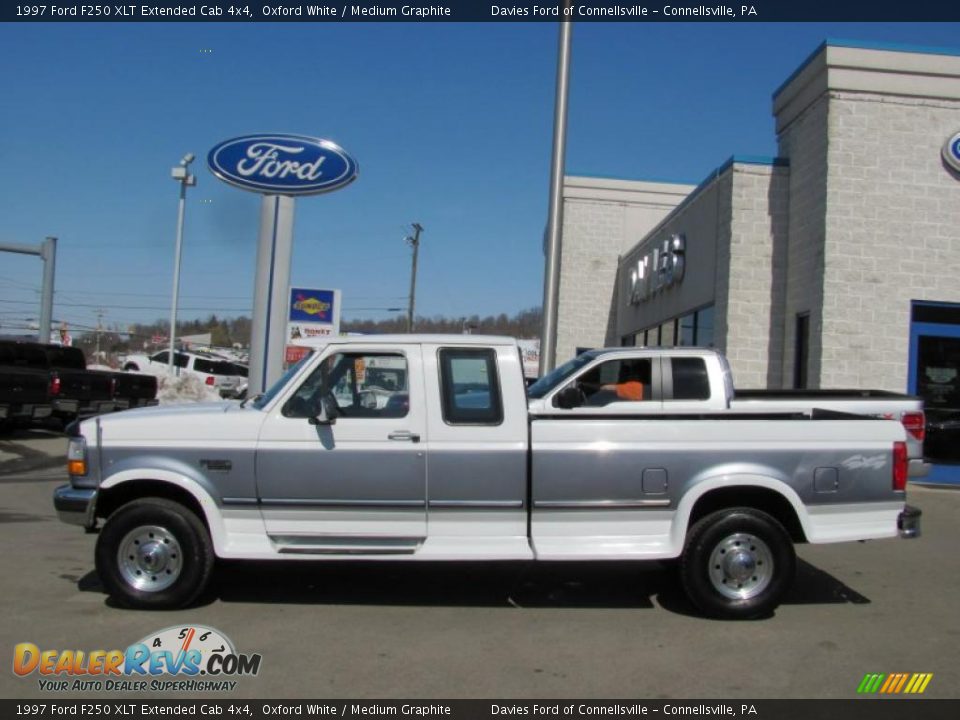 1997 Ford F250 XLT Extended Cab 4x4 Oxford White / Medium Graphite Photo #2