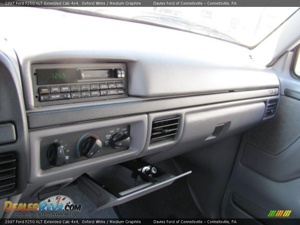 1997 Ford F250 XLT Extended Cab 4x4 Oxford White / Medium Graphite Photo #9