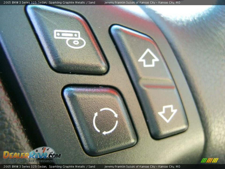 2005 BMW 3 Series 325i Sedan Sparkling Graphite Metallic / Sand Photo #11