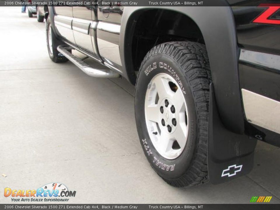 2006 Chevrolet Silverado 1500 Z71 Extended Cab 4x4 Black / Medium Gray Photo #7