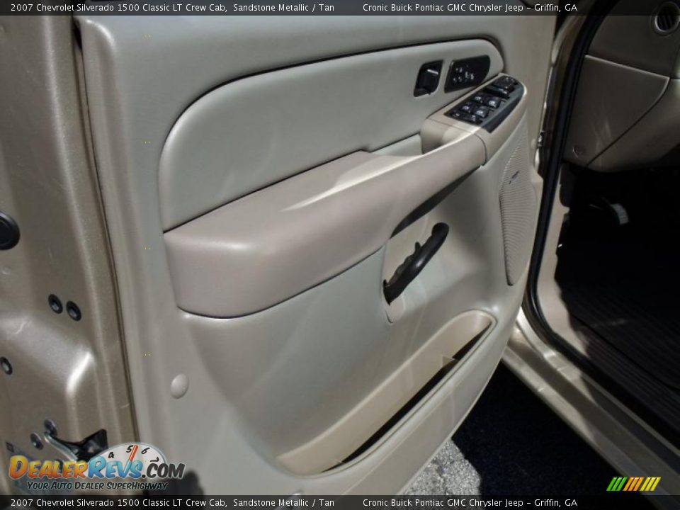 2007 Chevrolet Silverado 1500 Classic LT Crew Cab Sandstone Metallic / Tan Photo #11
