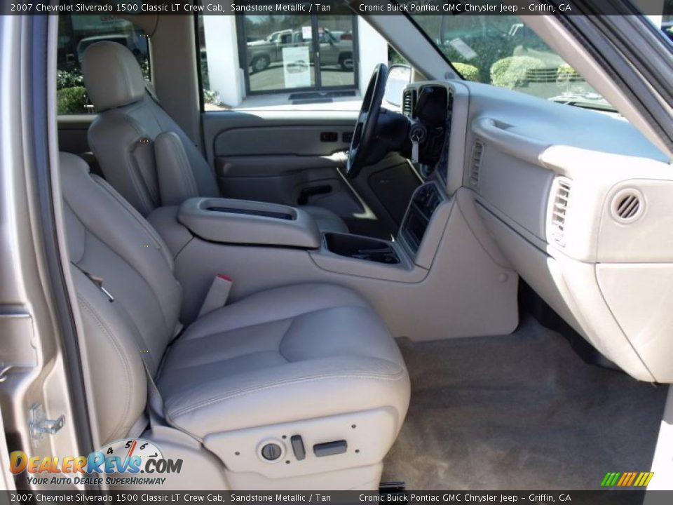 2007 Chevrolet Silverado 1500 Classic LT Crew Cab Sandstone Metallic / Tan Photo #16