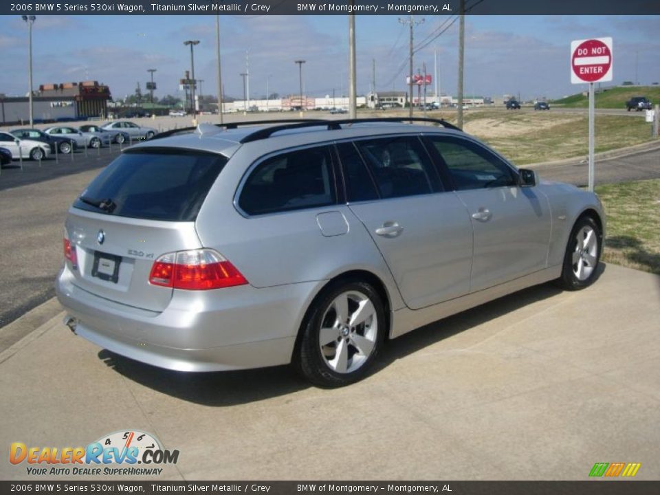 2006 BMW 5 Series 530xi Wagon Titanium Silver Metallic / Grey Photo #4