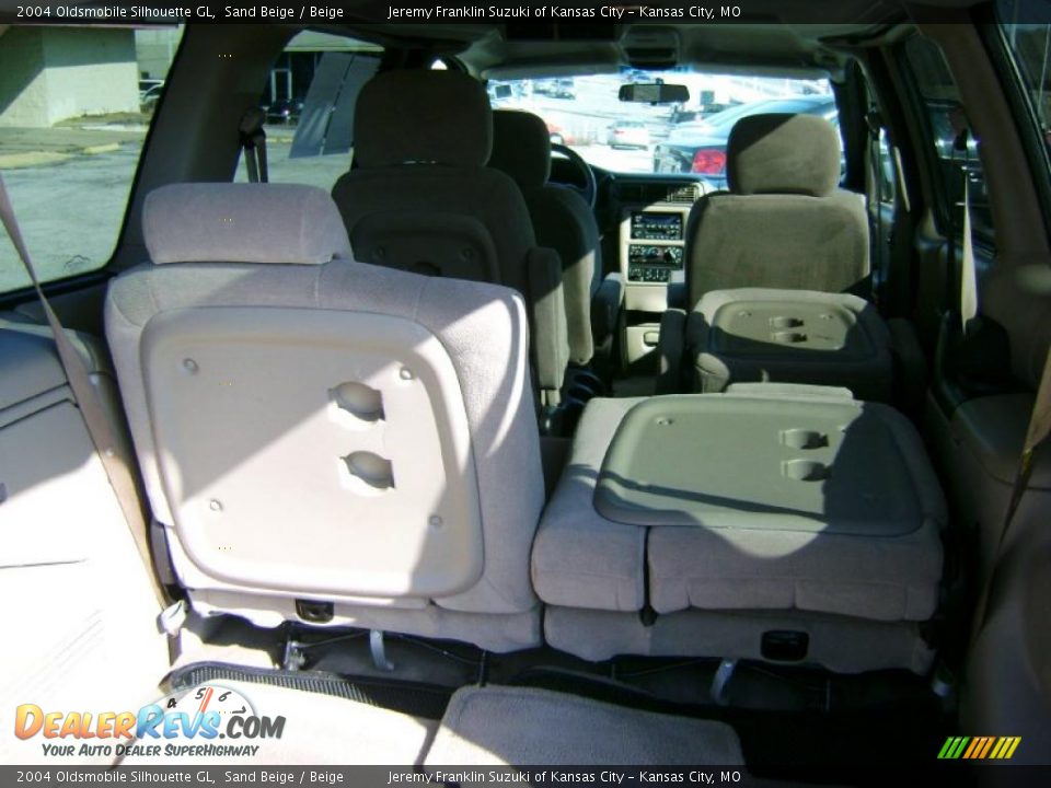 2004 Oldsmobile Silhouette GL Sand Beige / Beige Photo #13