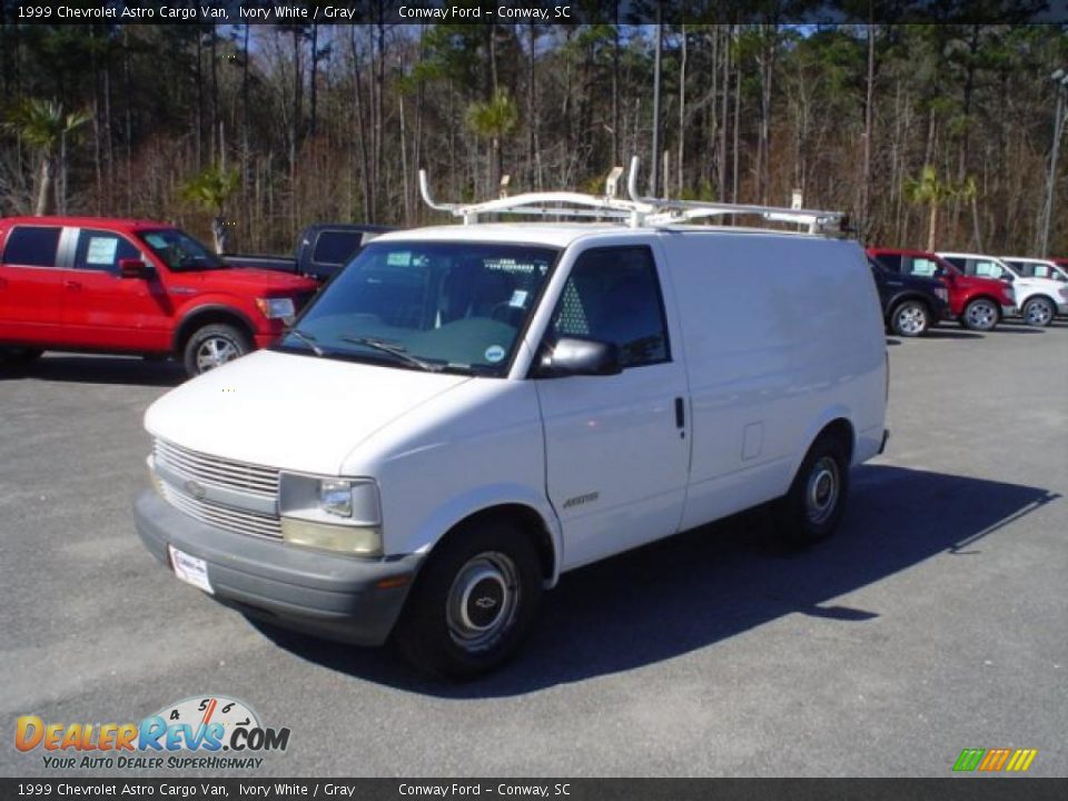 1999 Chevrolet Astro Cargo Van Ivory White / Gray Photo #1