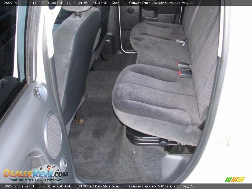 2005 Dodge Ram 1500 SLT Quad Cab 4x4 Bright White / Dark Slate Gray Photo #15