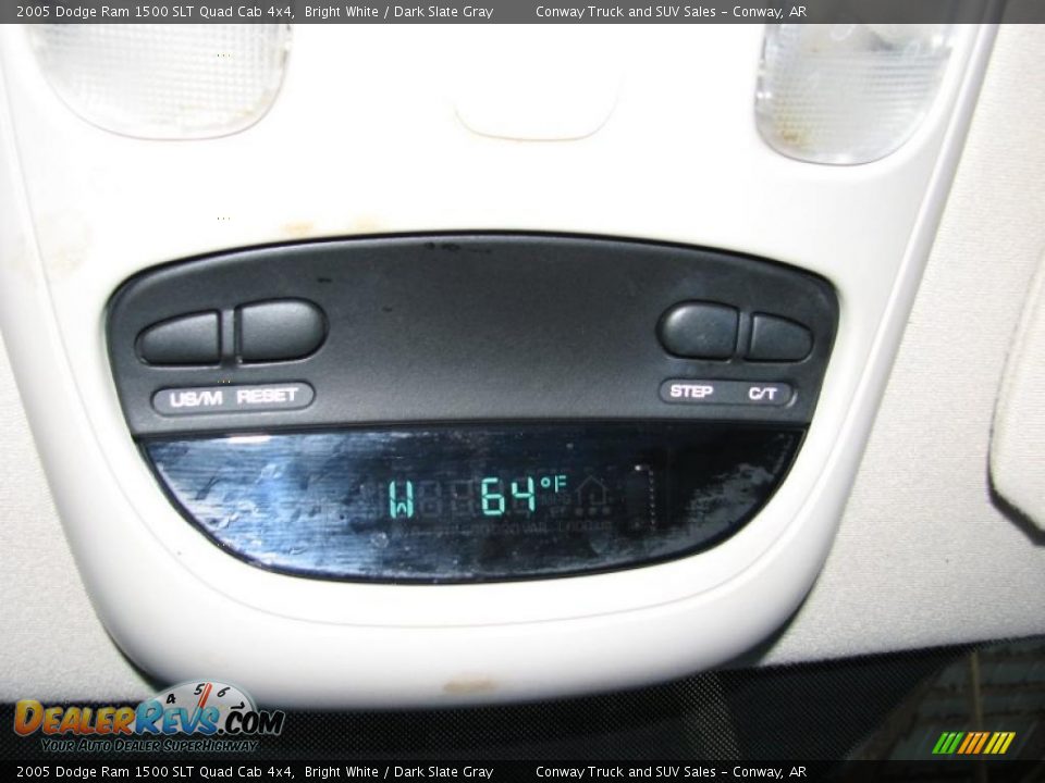 2005 Dodge Ram 1500 SLT Quad Cab 4x4 Bright White / Dark Slate Gray Photo #22