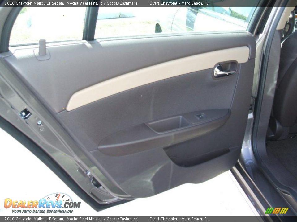 2010 Chevrolet Malibu LT Sedan Mocha Steel Metallic / Cocoa/Cashmere Photo #9