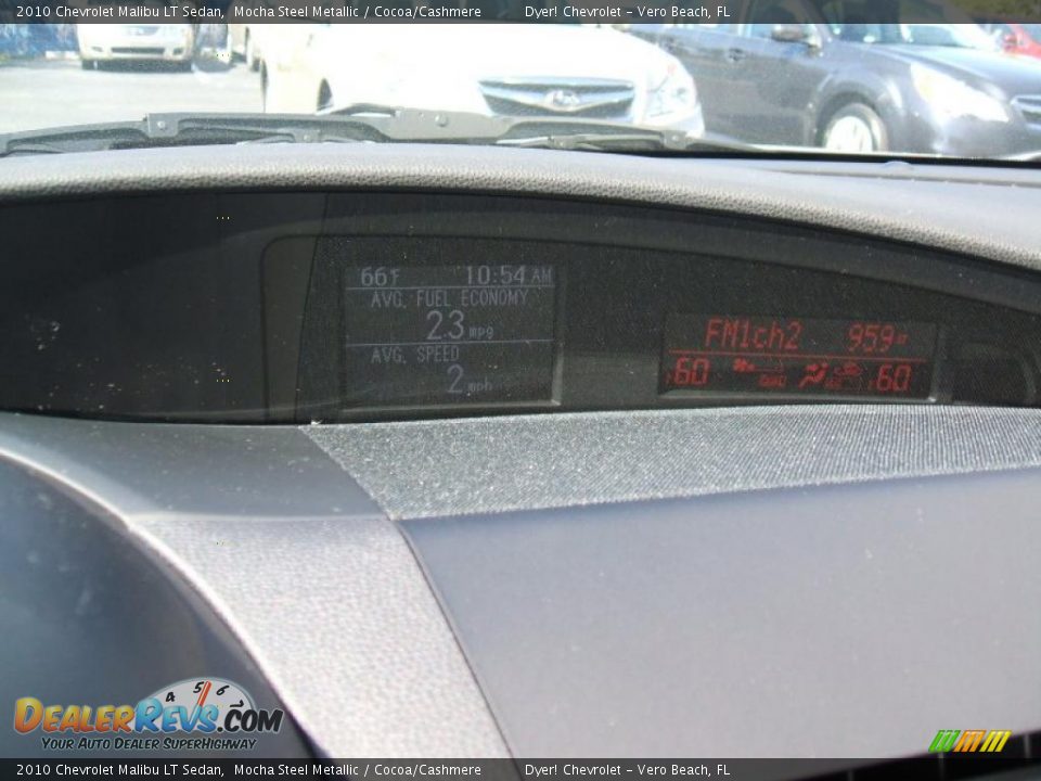2010 Chevrolet Malibu LT Sedan Mocha Steel Metallic / Cocoa/Cashmere Photo #20