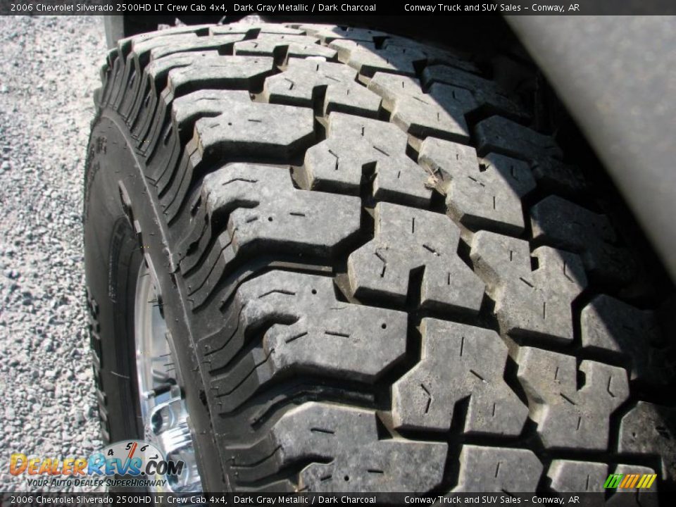 2006 Chevrolet Silverado 2500HD LT Crew Cab 4x4 Dark Gray Metallic / Dark Charcoal Photo #31