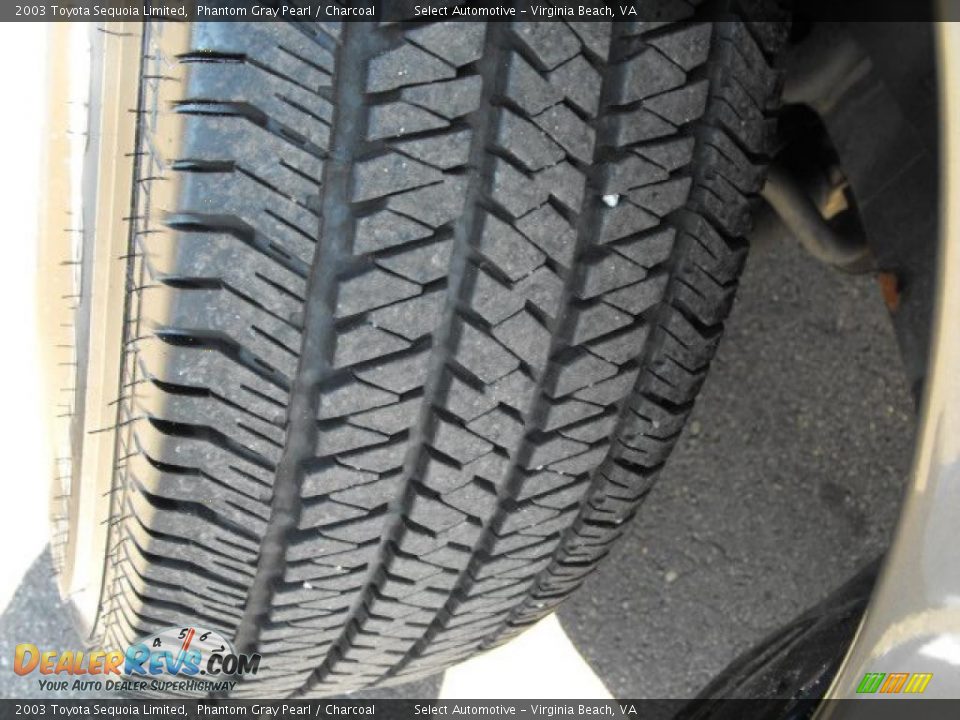 2003 Toyota Sequoia Limited Phantom Gray Pearl / Charcoal Photo #24