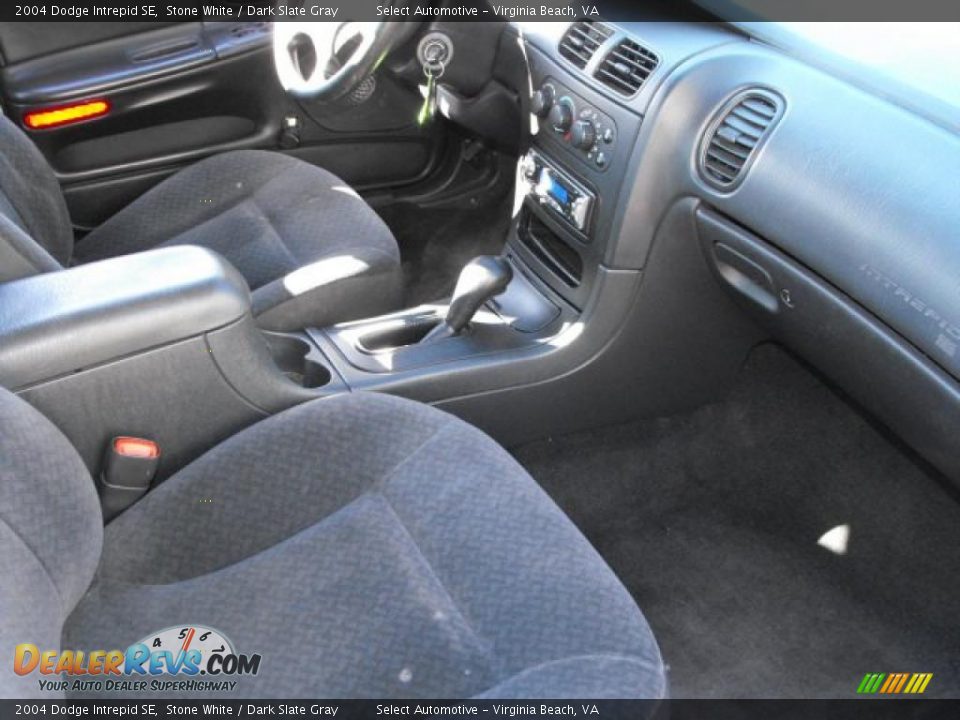 2004 Dodge Intrepid SE Stone White / Dark Slate Gray Photo #7