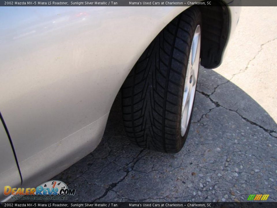 2002 Mazda MX-5 Miata LS Roadster Sunlight Silver Metallic / Tan Photo #20