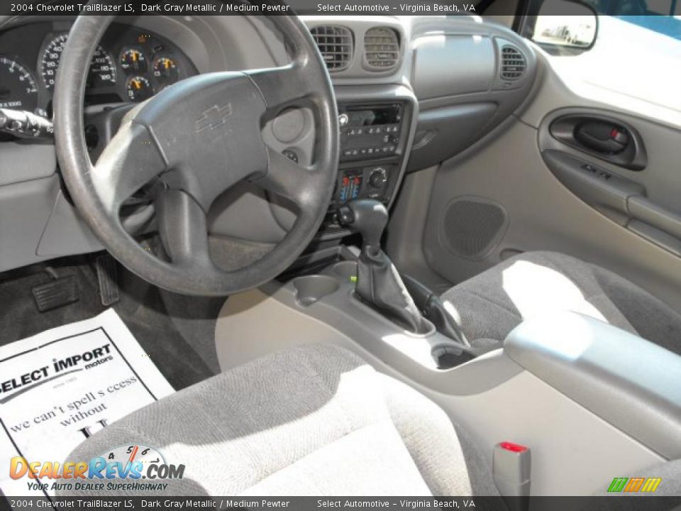 2004 Chevrolet TrailBlazer LS Dark Gray Metallic / Medium Pewter Photo #11