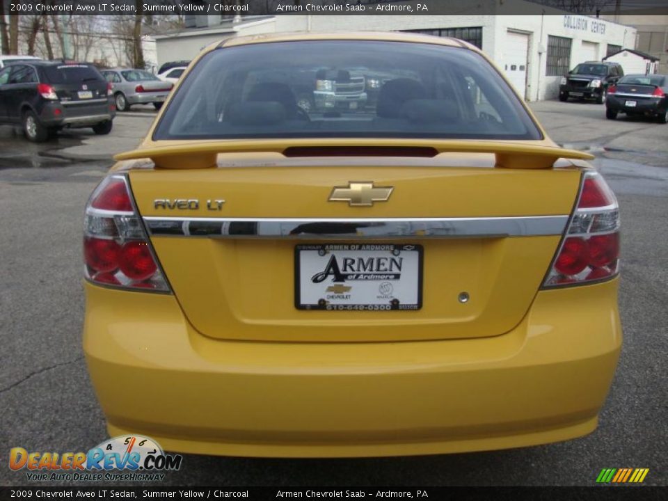 2009 Chevrolet Aveo LT Sedan Summer Yellow / Charcoal Photo #8