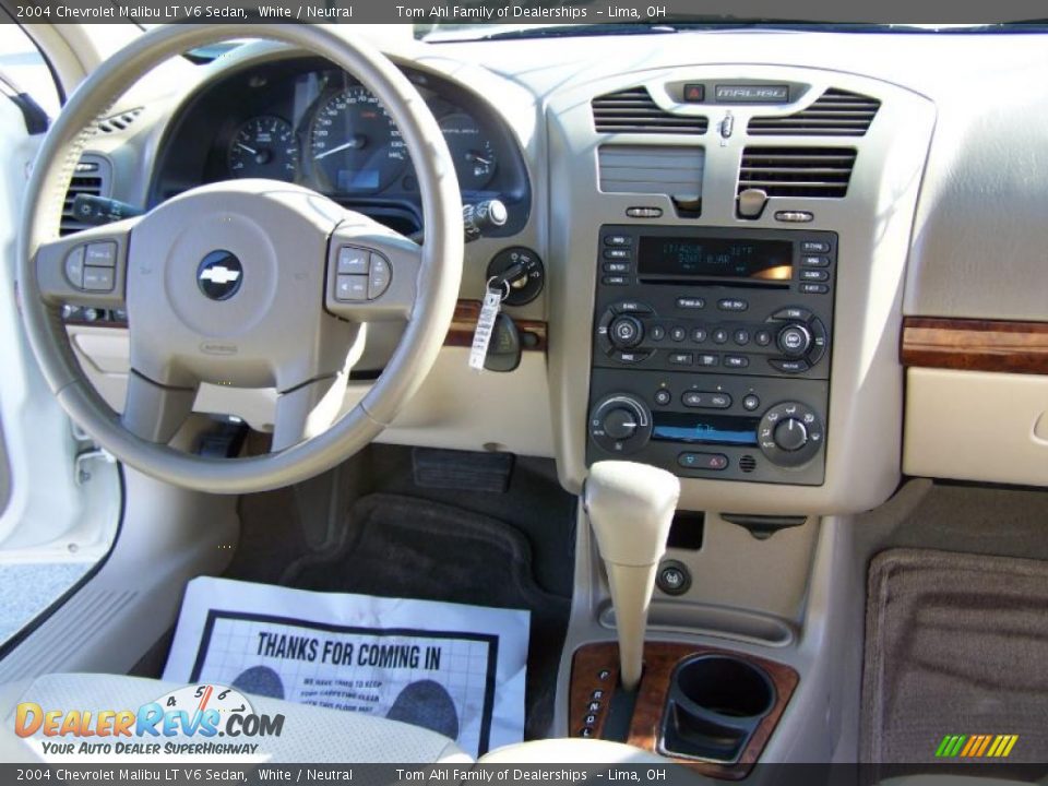 2004 Chevrolet Malibu LT V6 Sedan White / Neutral Photo #15