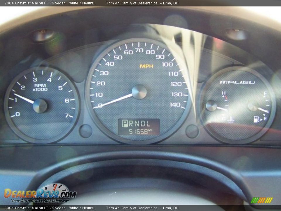 2004 Chevrolet Malibu LT V6 Sedan White / Neutral Photo #18
