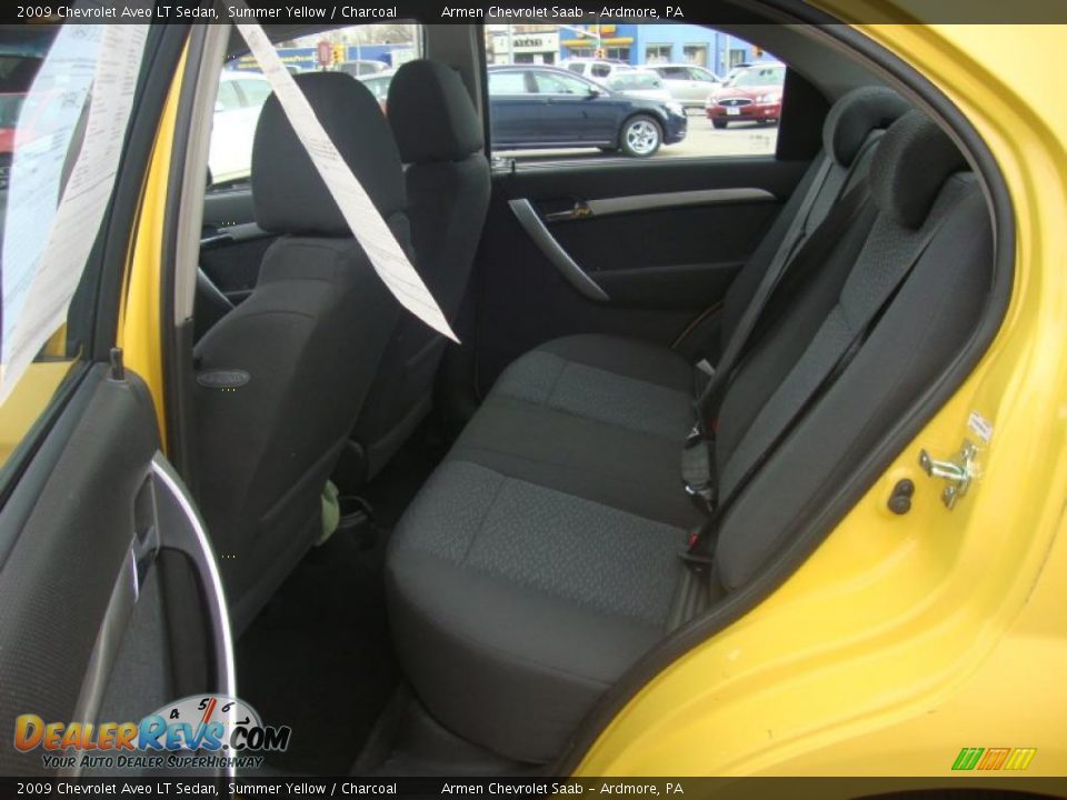2009 Chevrolet Aveo LT Sedan Summer Yellow / Charcoal Photo #20
