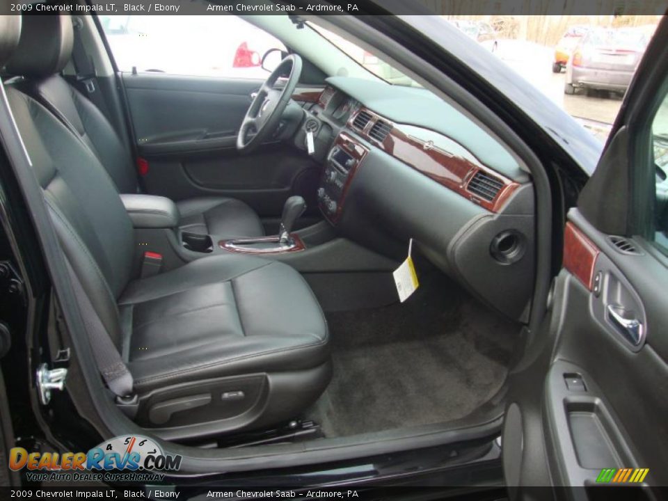 2009 Chevrolet Impala LT Black / Ebony Photo #18
