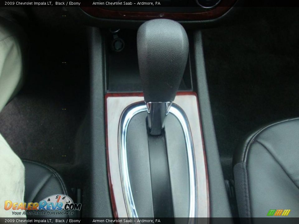 2009 Chevrolet Impala LT Black / Ebony Photo #31