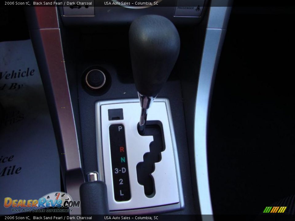 2006 Scion tC Black Sand Pearl / Dark Charcoal Photo #27