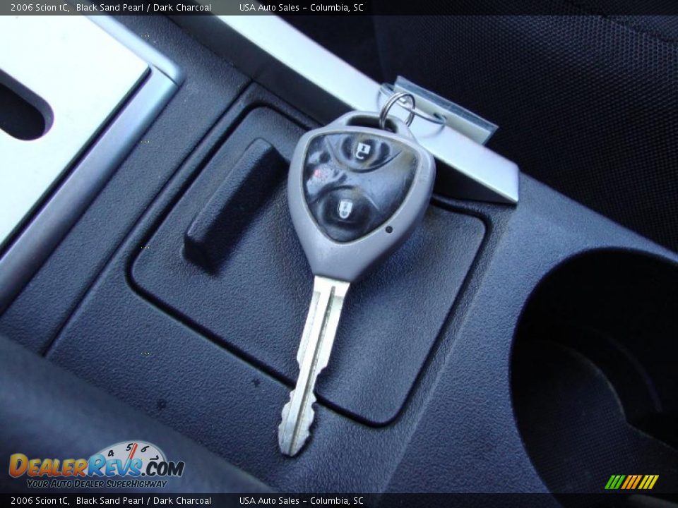 2006 Scion tC Black Sand Pearl / Dark Charcoal Photo #28