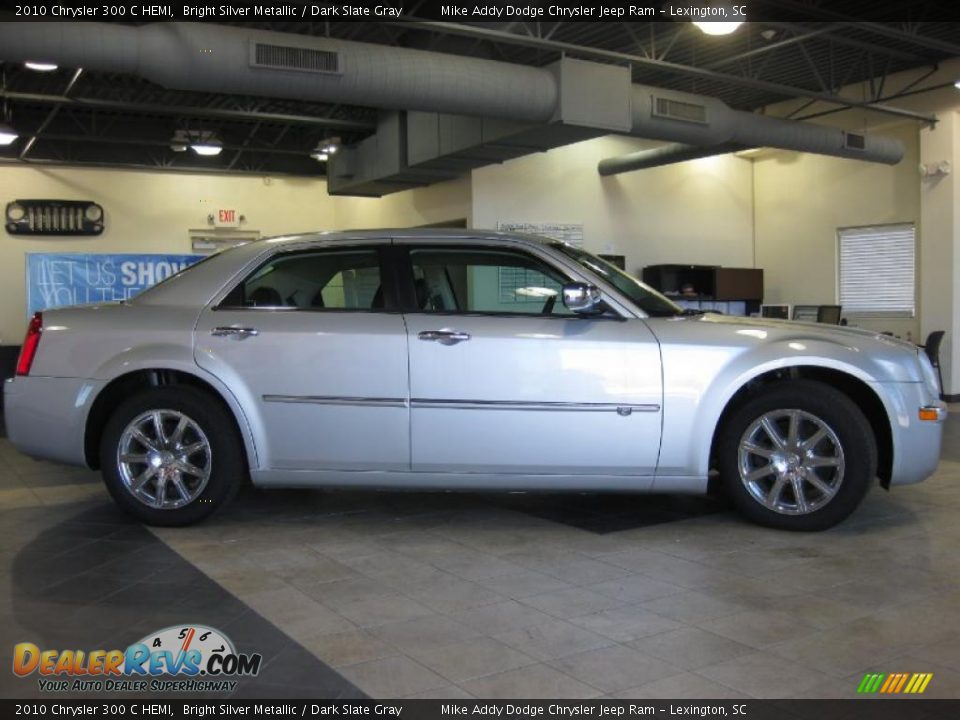 2010 Chrysler 300 C HEMI Bright Silver Metallic / Dark Slate Gray Photo #4