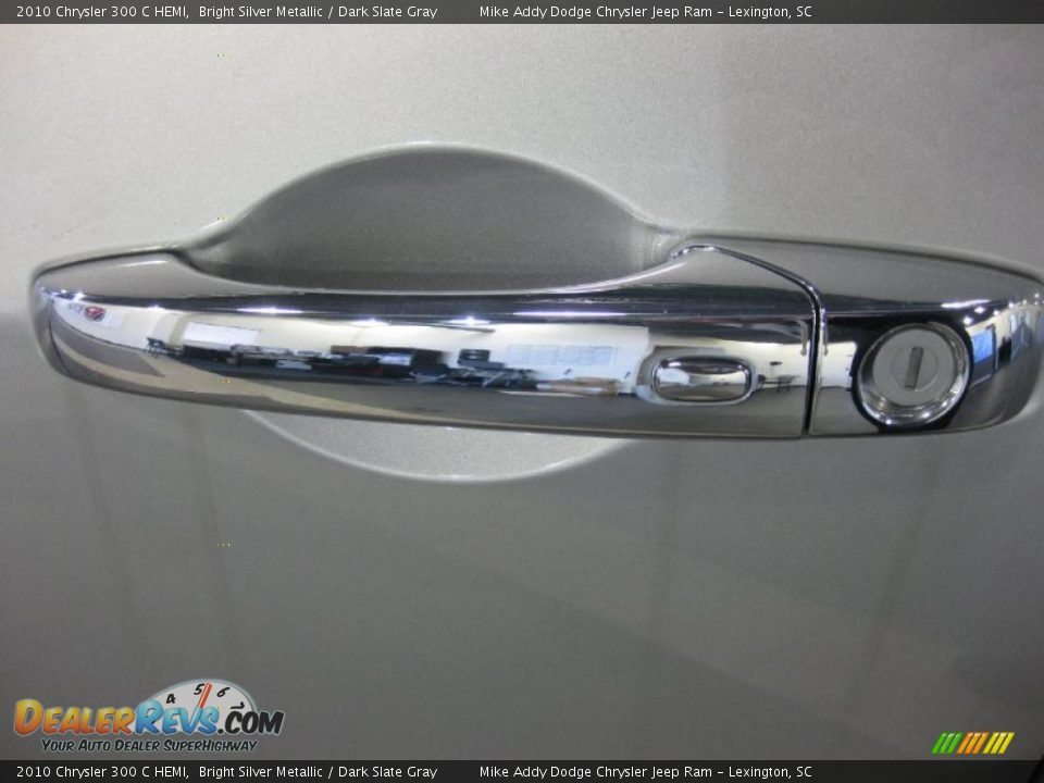 2010 Chrysler 300 C HEMI Bright Silver Metallic / Dark Slate Gray Photo #13