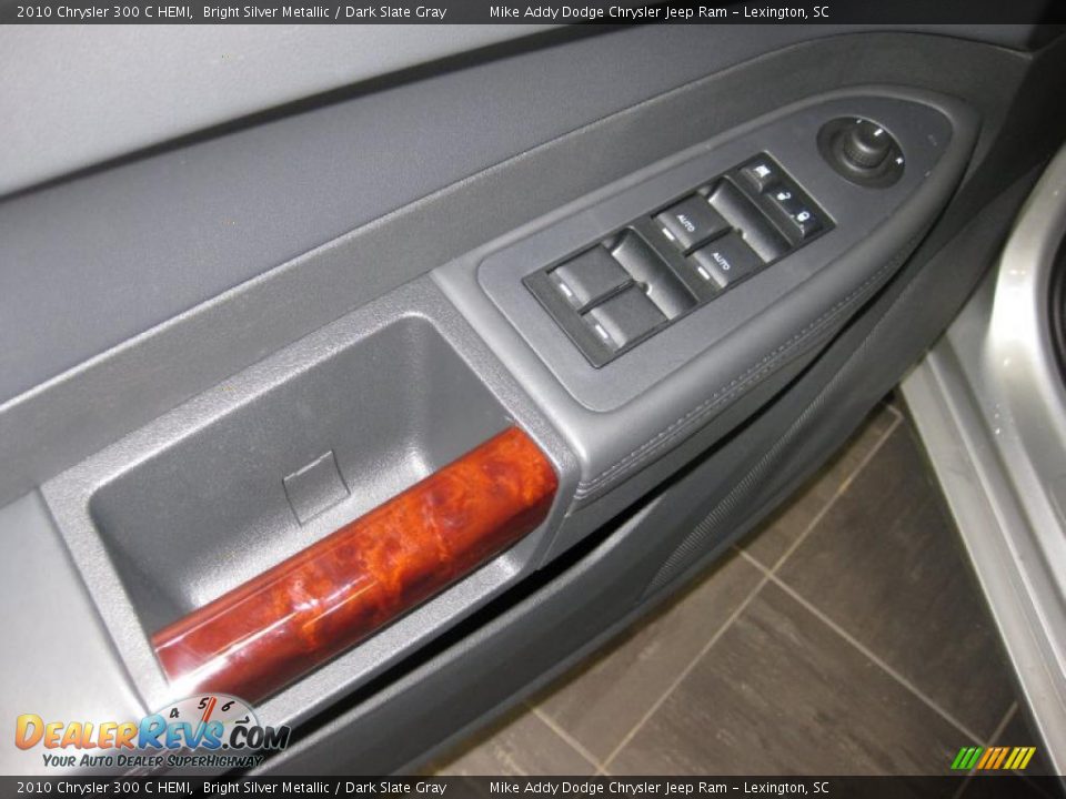 2010 Chrysler 300 C HEMI Bright Silver Metallic / Dark Slate Gray Photo #14