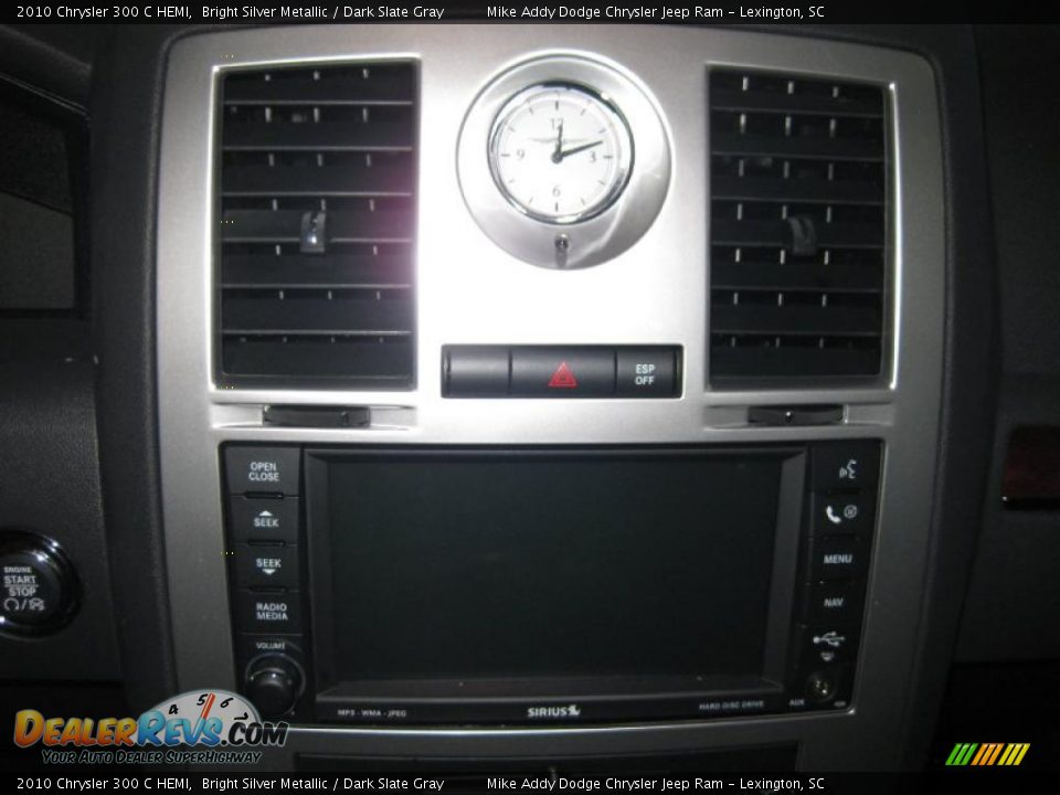 2010 Chrysler 300 C HEMI Bright Silver Metallic / Dark Slate Gray Photo #17