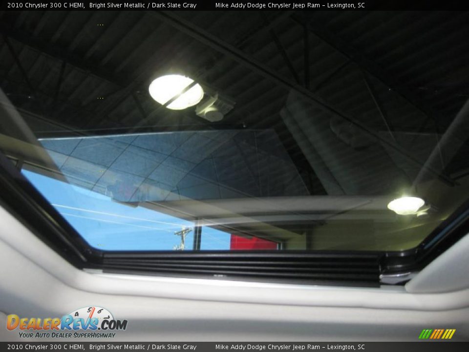 2010 Chrysler 300 C HEMI Bright Silver Metallic / Dark Slate Gray Photo #19