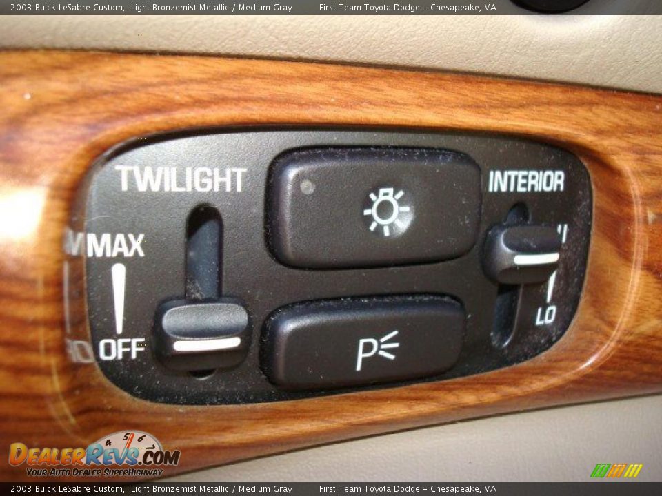 2003 Buick LeSabre Custom Light Bronzemist Metallic / Medium Gray Photo #23