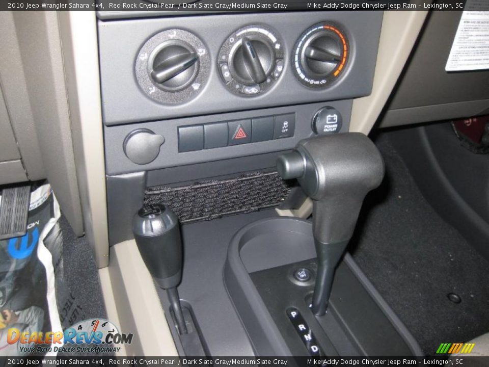 2010 Jeep Wrangler Sahara 4x4 Red Rock Crystal Pearl / Dark Slate Gray/Medium Slate Gray Photo #16