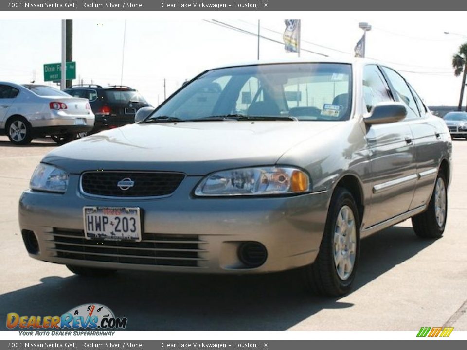 2001 Nissan Sentra GXE Radium Silver / Stone Photo #11