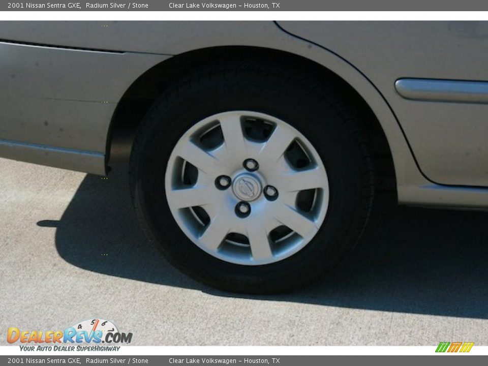 2001 Nissan Sentra GXE Radium Silver / Stone Photo #16