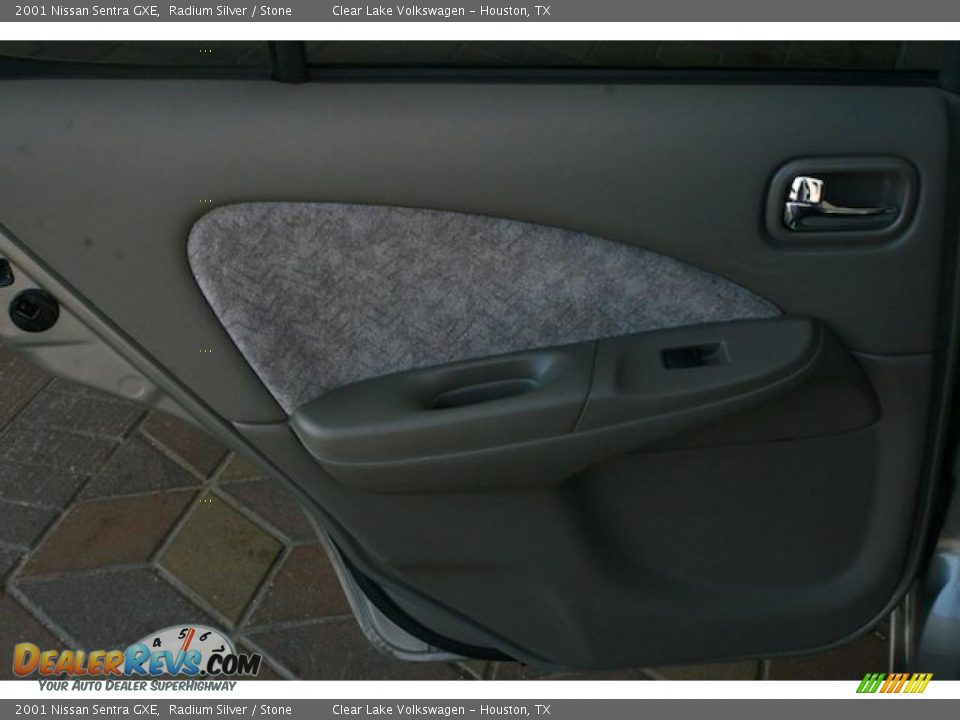 2001 Nissan Sentra GXE Radium Silver / Stone Photo #21