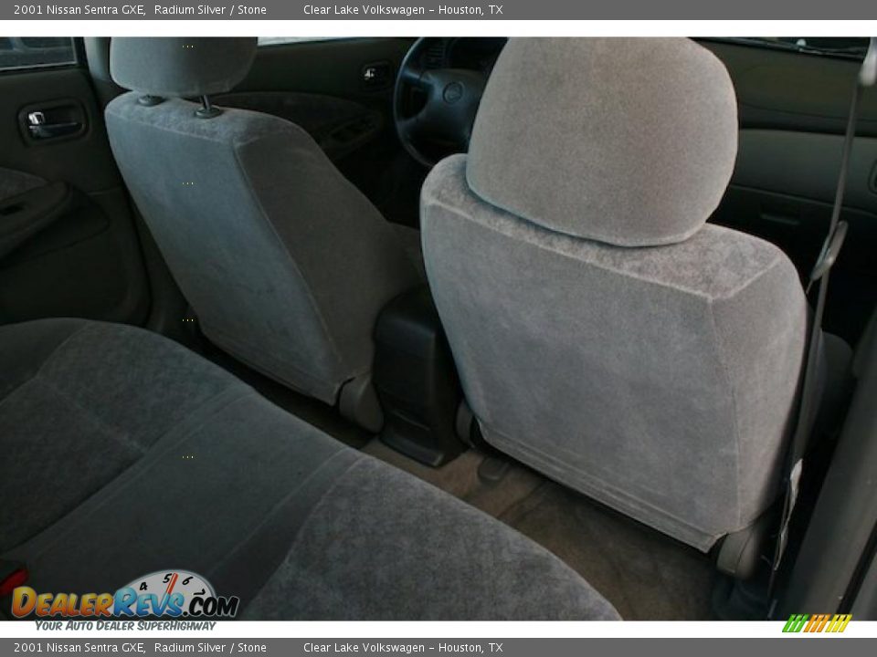 2001 Nissan Sentra GXE Radium Silver / Stone Photo #27