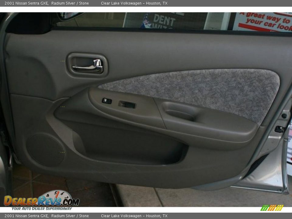 2001 Nissan Sentra GXE Radium Silver / Stone Photo #29