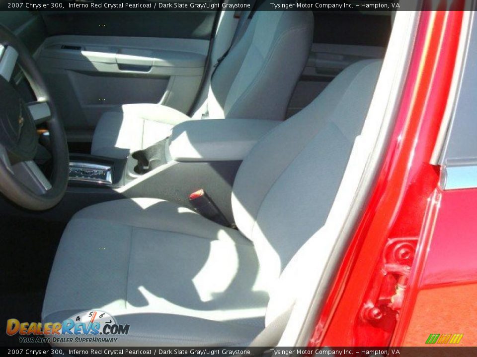 2007 Chrysler 300 Inferno Red Crystal Pearlcoat / Dark Slate Gray/Light Graystone Photo #10