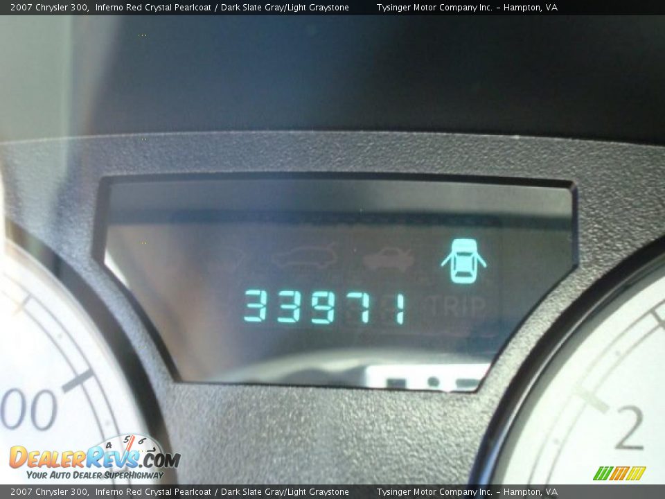 2007 Chrysler 300 Inferno Red Crystal Pearlcoat / Dark Slate Gray/Light Graystone Photo #13