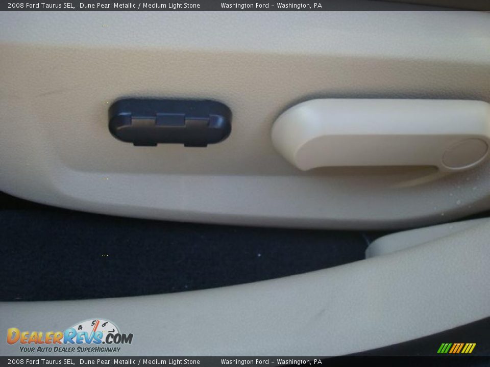 2008 Ford Taurus SEL Dune Pearl Metallic / Medium Light Stone Photo #16