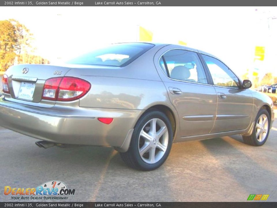 2002 Infiniti I 35 Golden Sand Metallic / Beige Photo #3