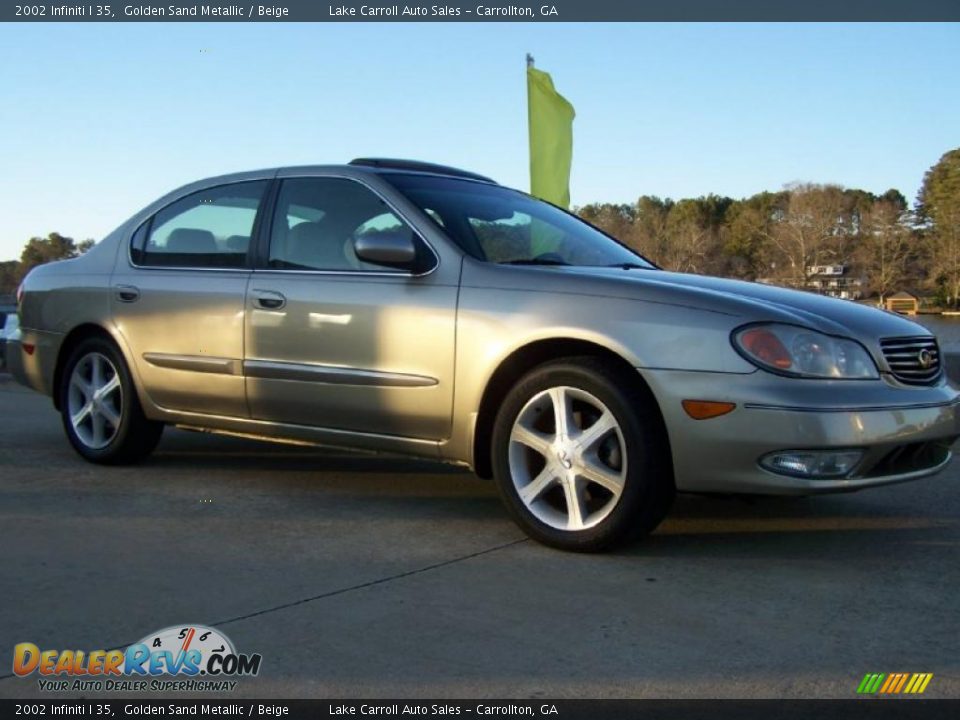 2002 Infiniti I 35 Golden Sand Metallic / Beige Photo #10