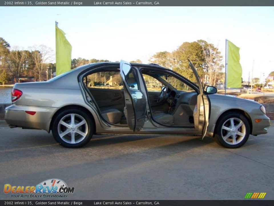 2002 Infiniti I 35 Golden Sand Metallic / Beige Photo #13