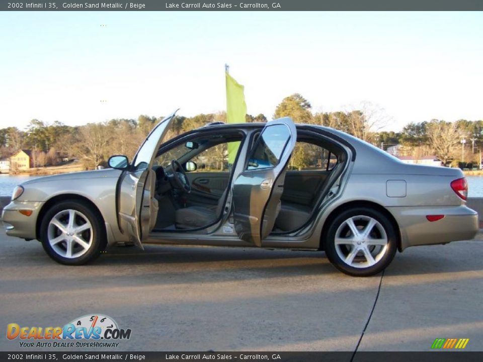 2002 Infiniti I 35 Golden Sand Metallic / Beige Photo #14