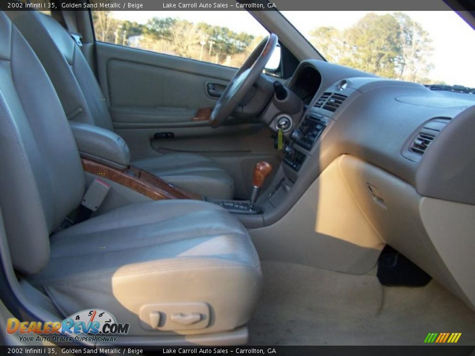 2002 Infiniti I 35 Golden Sand Metallic / Beige Photo #22