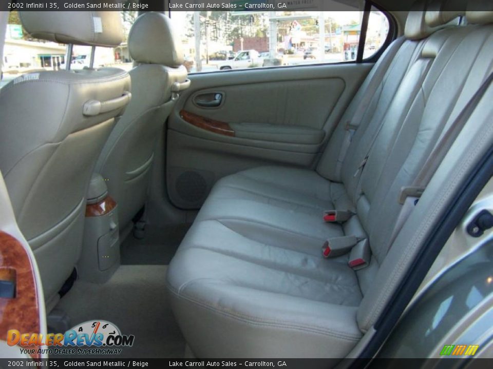 2002 Infiniti I 35 Golden Sand Metallic / Beige Photo #23