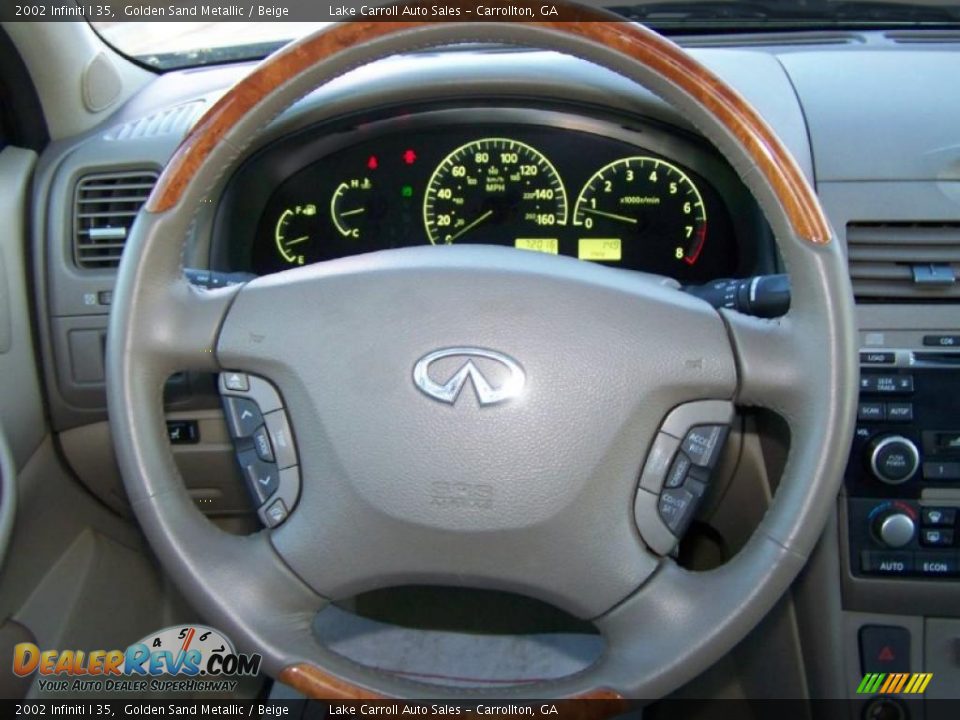 2002 Infiniti I 35 Golden Sand Metallic / Beige Photo #31