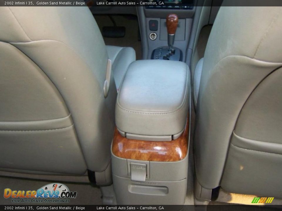 2002 Infiniti I 35 Golden Sand Metallic / Beige Photo #34