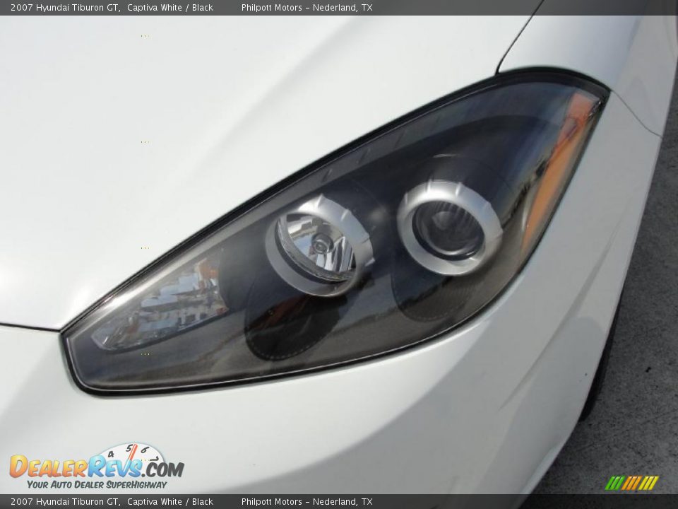 2007 Hyundai Tiburon GT Captiva White / Black Photo #10